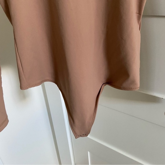 Abercrombie & Fitch Beige Bodysuit - Picture 7 of 11